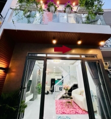 Nhà phố Quận 2