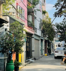 Nhà phố Tân Phú