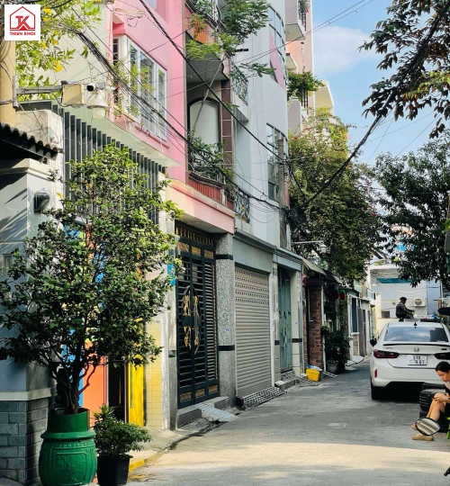 Nhà 3 tầng vuông vức ngay khu Bàu Cát, Tân Bình
