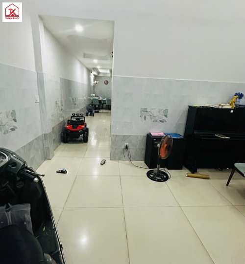 Chủ bán gấp nhà đẹp 4 phòng ngủ, mặt tiền đường KD Tân Hiệp