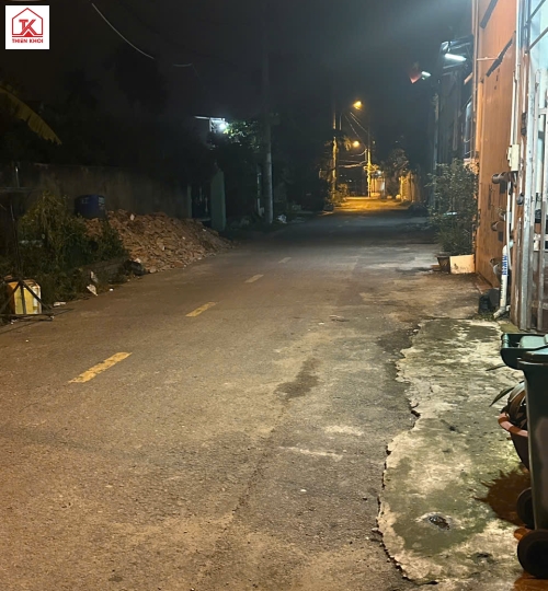 Chủ bán gấp nhà đẹp 4 phòng ngủ, mặt tiền đường KD Tân Hiệp